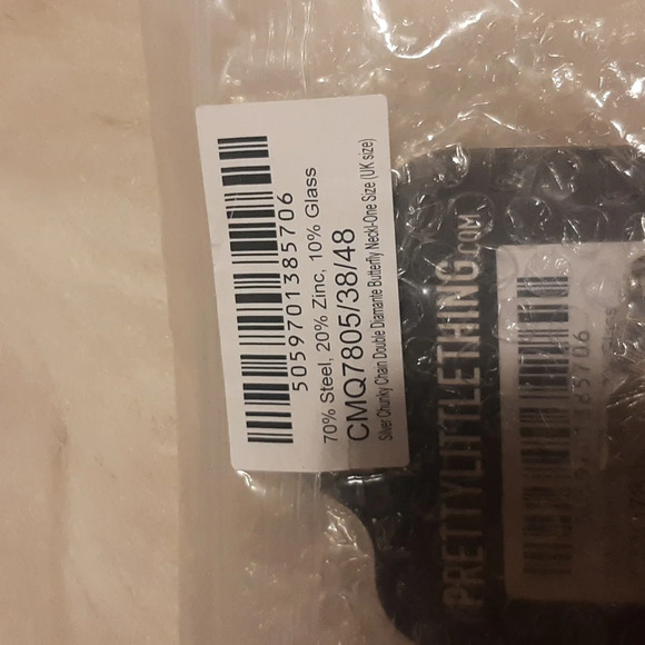 NWT (2) Pretty Little Things necklaces - Picture 3 of 4